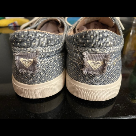 Rosy 8.5 (W) summer shoes with small polka dots.  Cute! - Picture 2 of 4